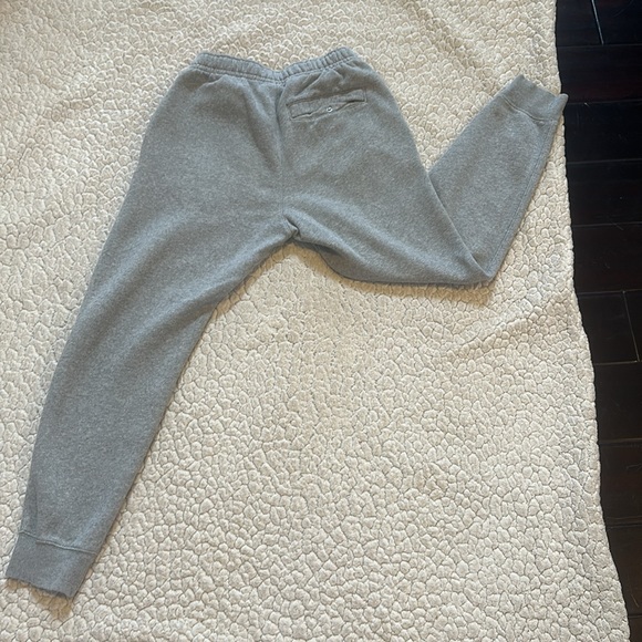Men’s Gray Nike Sweatpants - Picture 2 of 4